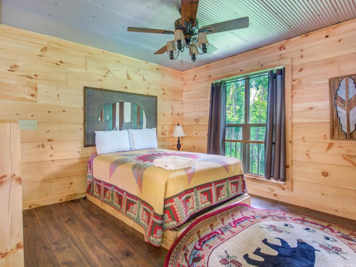 Bearly Hidden Villa Gatlinburg Exterior foto